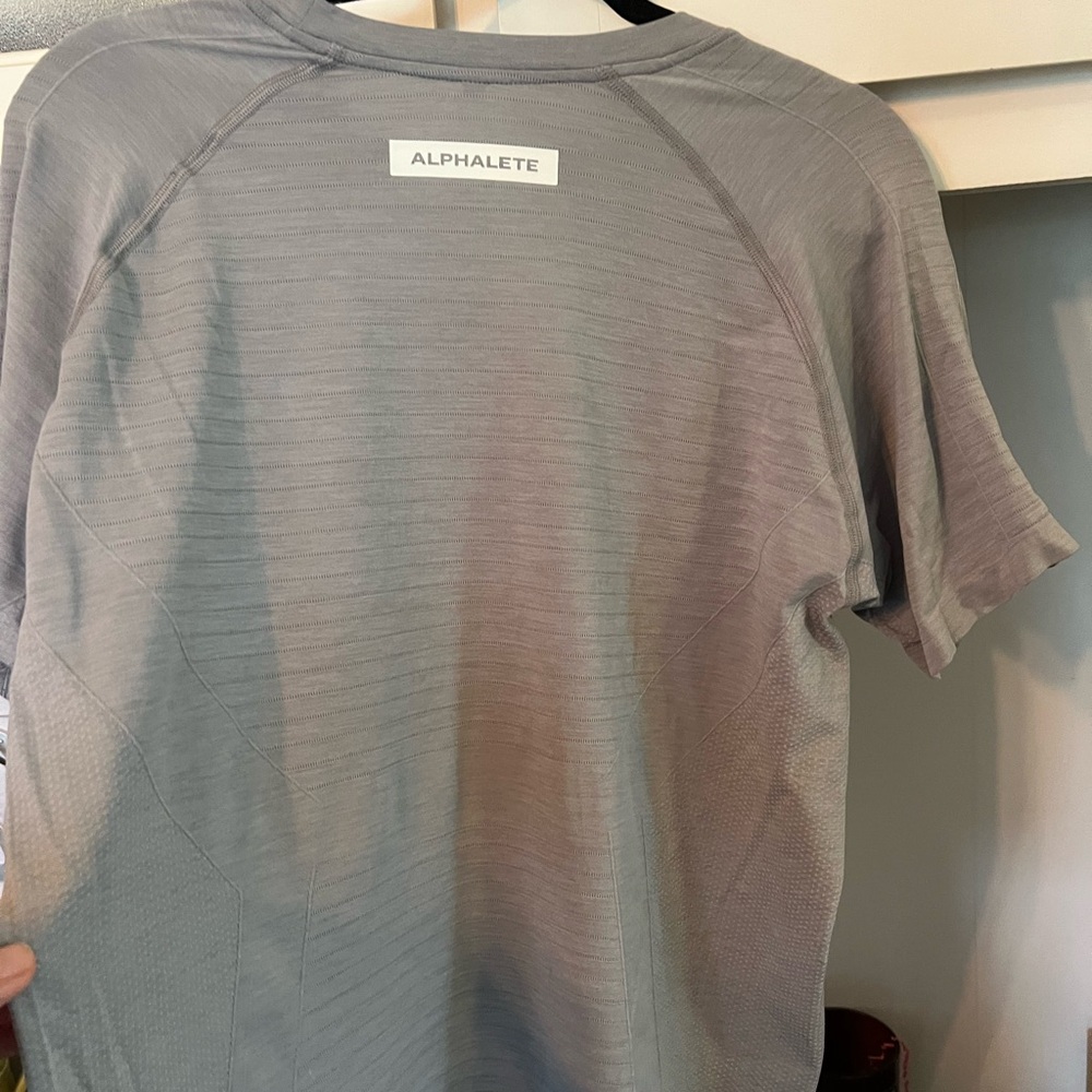 Alphalete Men's Short Sleeve Gray Tee
